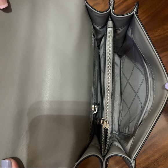 Michael Kors Whitney Large Tri-Color Leather Convertible Shoulder Bag - Picture 9 of 11